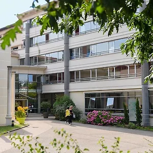 Valpre Hotel Écully